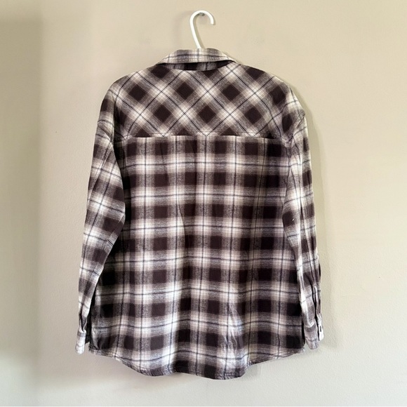 Garage White & Brown Plaid “Dylan” Oversized Button Down Flannel Shirt - Picture 11 of 16